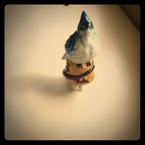 A night light that still works and was used once